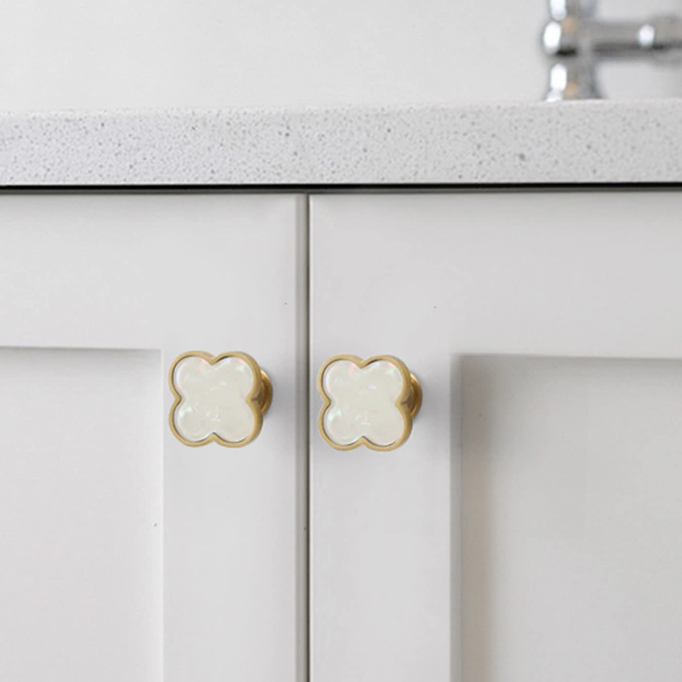 Tenubo 6 Pcs Brushed Brass Knobs,Four-Leaf Clover Gold Cabinet Hardware Pulls,Decoration Door Handle for Dresser Closet Cupboard Kitchen Cabinet Drawer,White