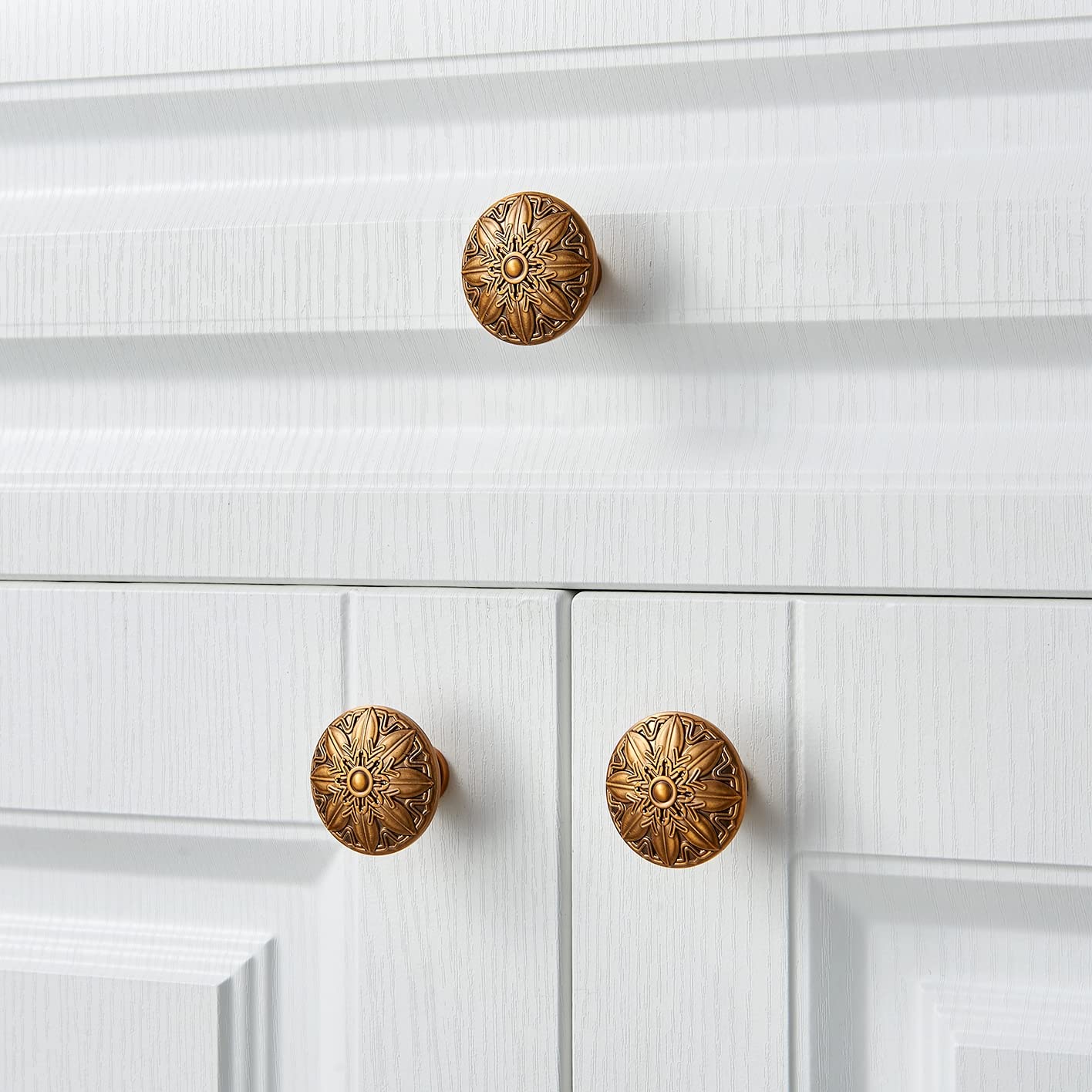 YCSJ 10 Pack Antique Brass Cabinet Hardware Knobs,1.25- inch(32mm) Diameter Round Cabinet Drawer Knobs Vintage Brass,Flower Brass knobs for Dressers(Orange Yellow)