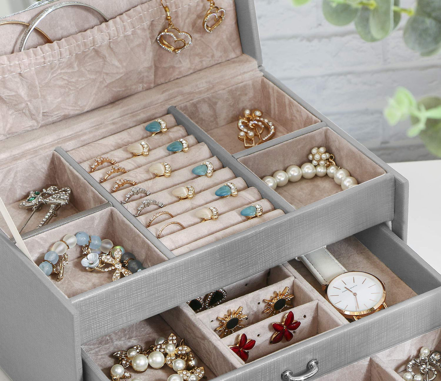 ANWBROAD Jewelry Box for Women and Teen Girls with Lock and Mirror Jewelry Storage Organizer Box Portable Travel Jewelry Boxes for Necklaces Rings Earrings Bracelets UJJB002F